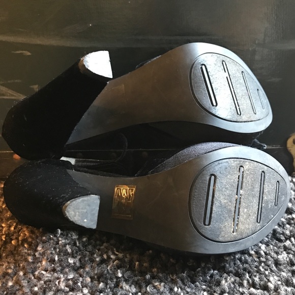 Velvet NYE Holiday Pumps High Heels Black - Picture 7 of 8